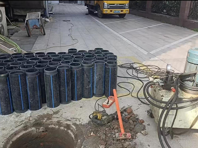 灵宝PE置换管厂家 DN315置换管 非开挖管短管置换